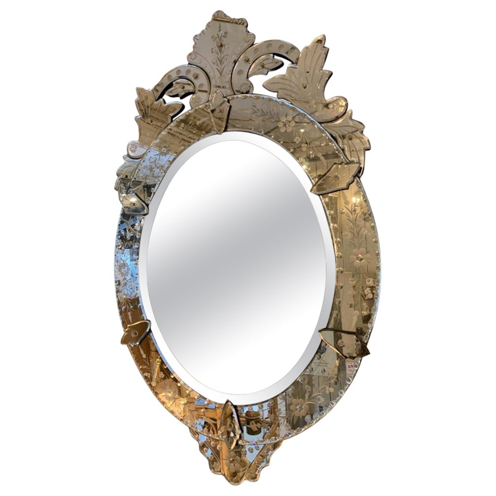 Superbe miroir vénitien orné, vers les années 1920-1940, France en vente