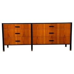 American Mid-Century Modern Rosewood Dresser / Sideboard by Harvey Probber 1960s