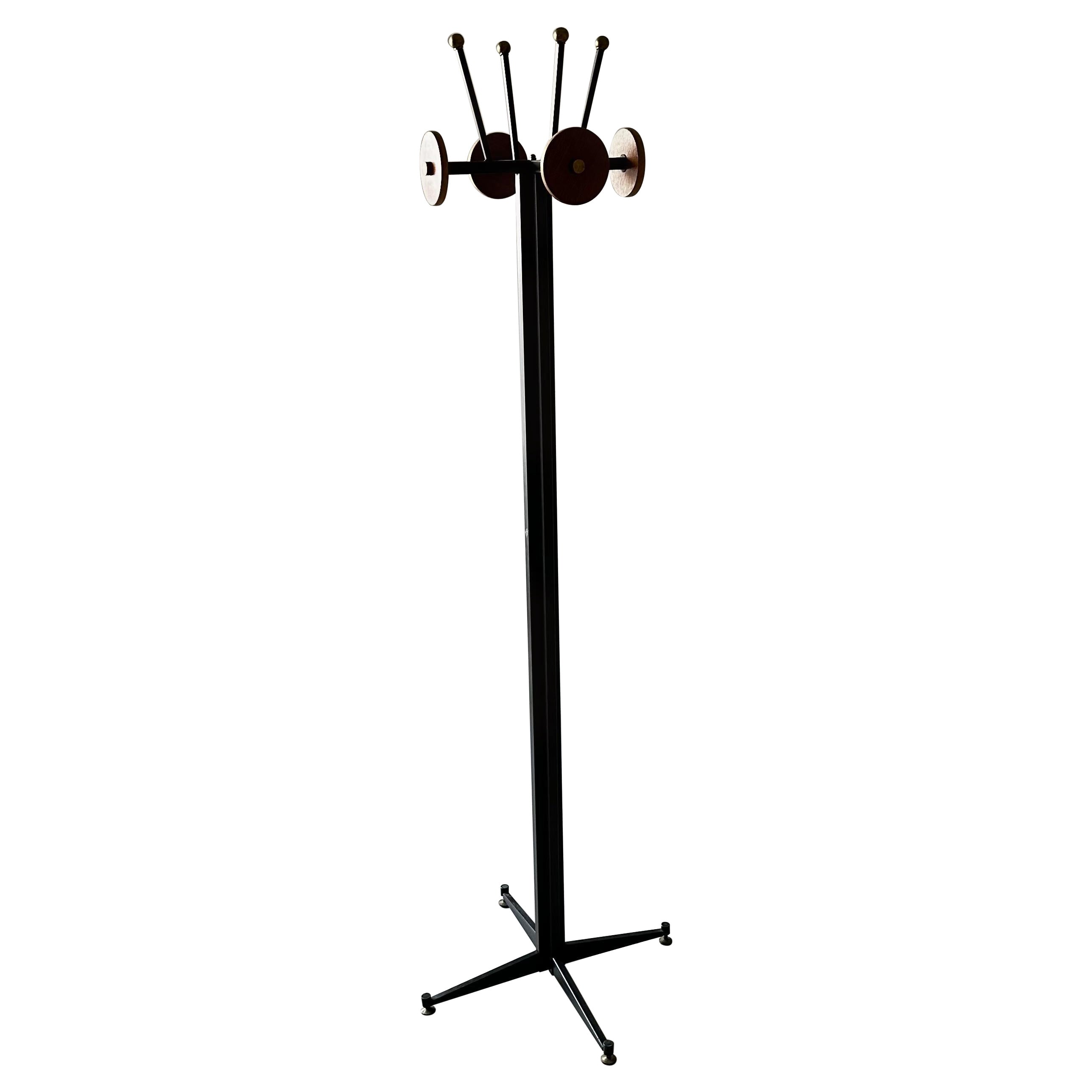 Mid Century Modern Italian Iron Standing Coat Rack For Sale at 1stDibs