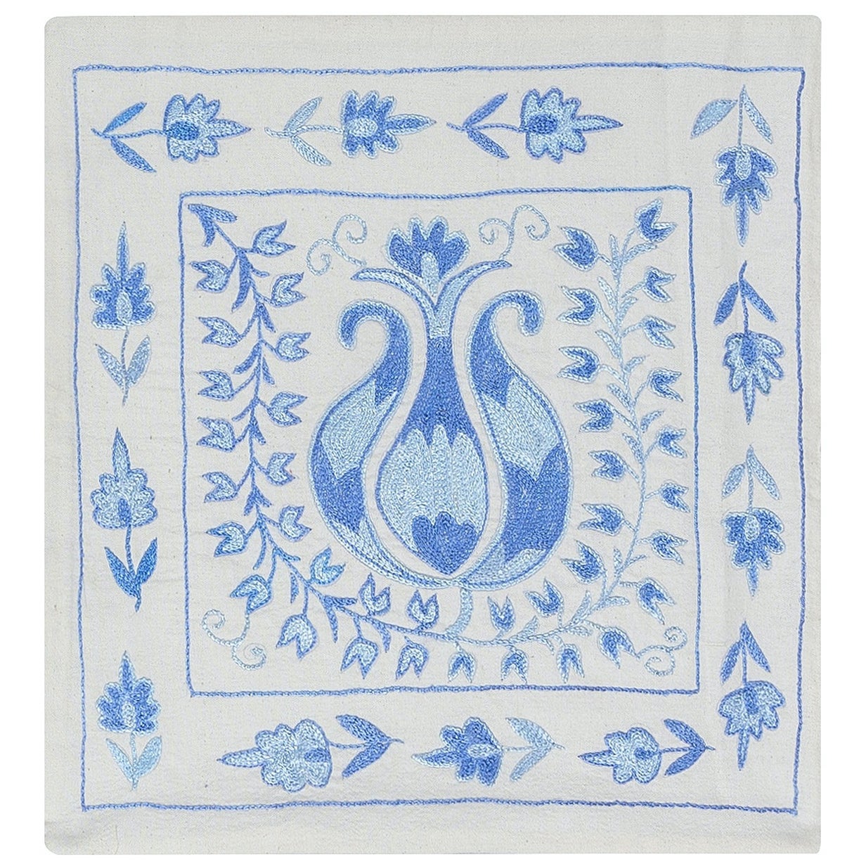 Home Decor Handbestickter Kissenbezug in Creme & Hellblau. 17"x19" im Angebot