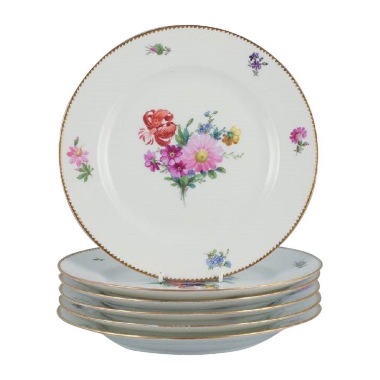 Bing & Grøndahl, Six Saxon Flower Dinner Plates in Porcelain