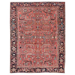 Tappeto persiano antico Heriz con design geometrico all-over in tonalità Jewell