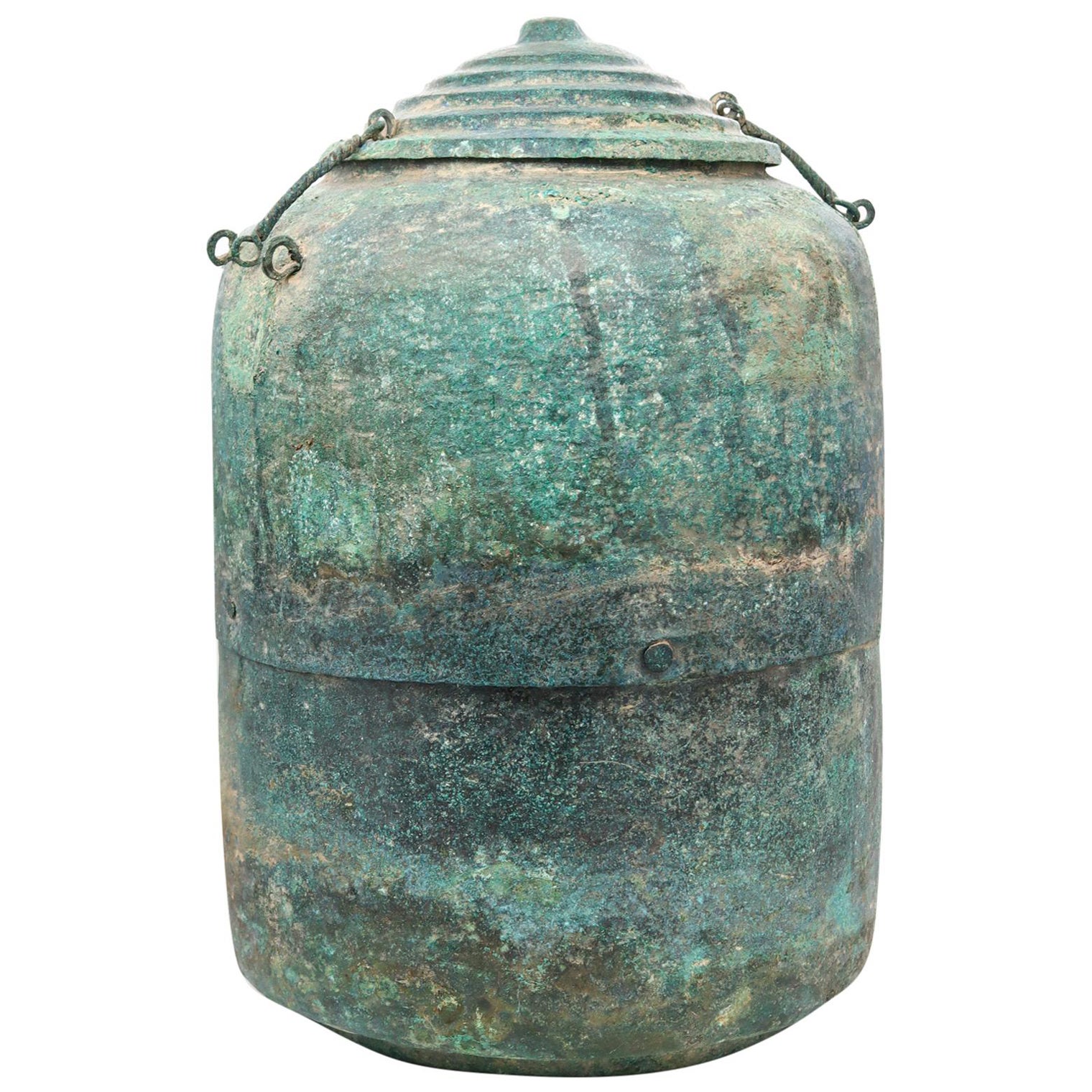 Chine 960 AD Dynastie Song Très rare vase à offrandes en bronze de la période impériale en vente