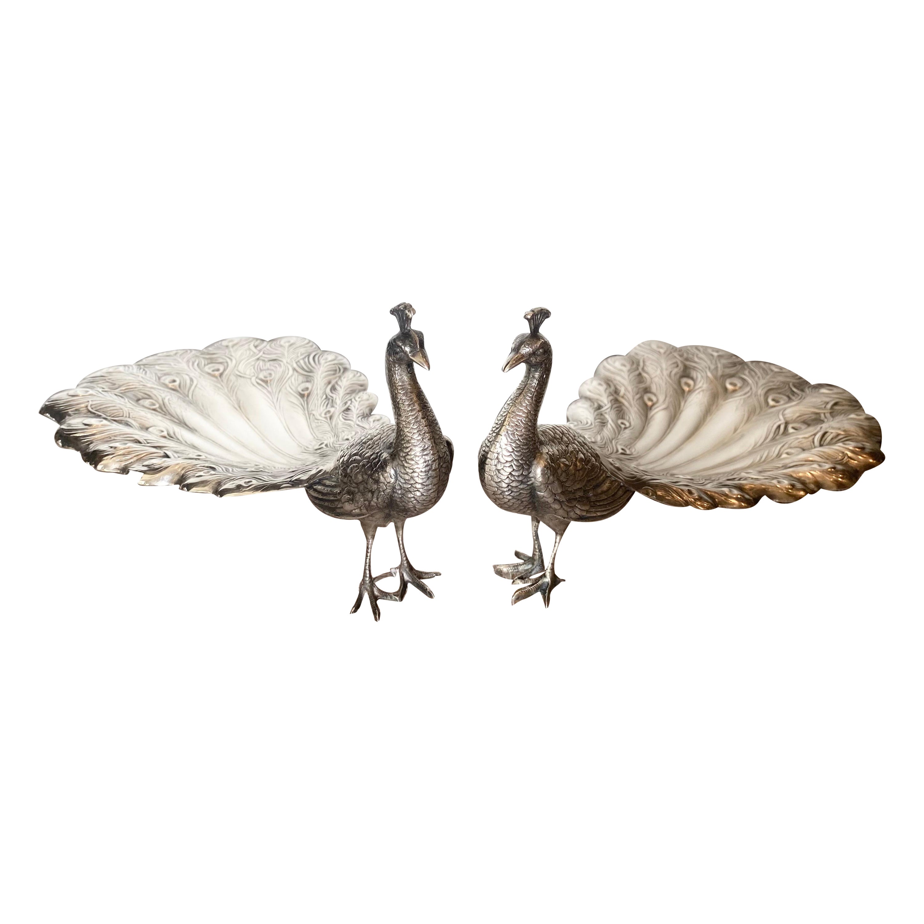 Pareja de bandejas con forma de pavo real de ley en venta