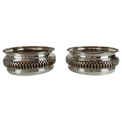 Juego de 2 posavasos de plata inglesa del siglo XIX con forma de vid