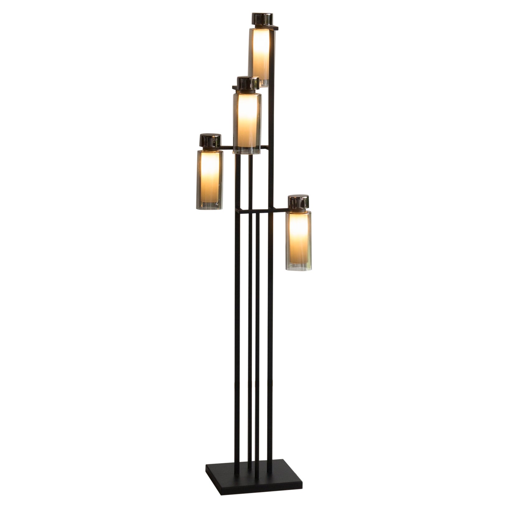 Lampadaire contemporain Osman 560.64 par Tooy, noir et verre fumé en vente