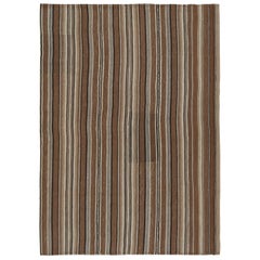 Tapis Kilim persan vintage à rayures beige-marron et grises par Kilim