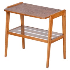 Mesa consola Bauhaus restaurada, roble y cristal, pulido renovado, Chequia, años 50