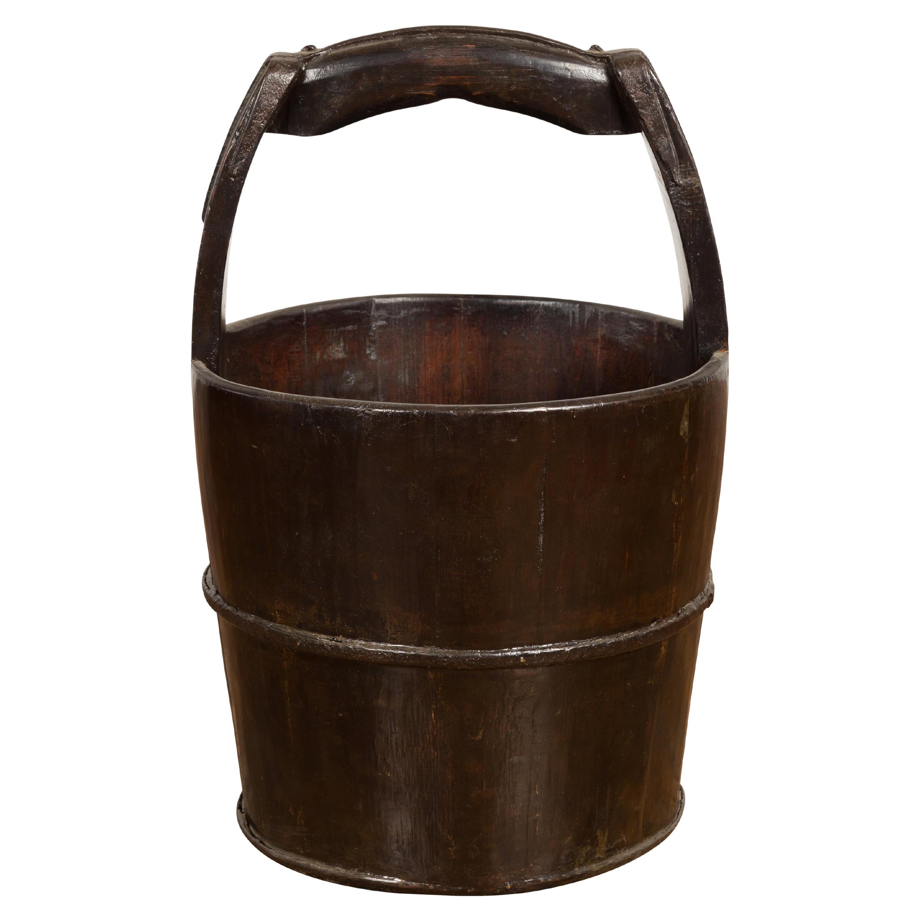1900s Qing Southern Wooden Bucket with Large Handle and Metal Accents