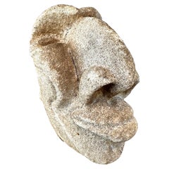 Ancienne tête d'ancêtre en corail blanc sculpté d'Océanie #824, 19e siècle