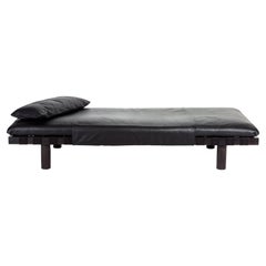 Pallet Black Leather Black Day Bed by Pulpo