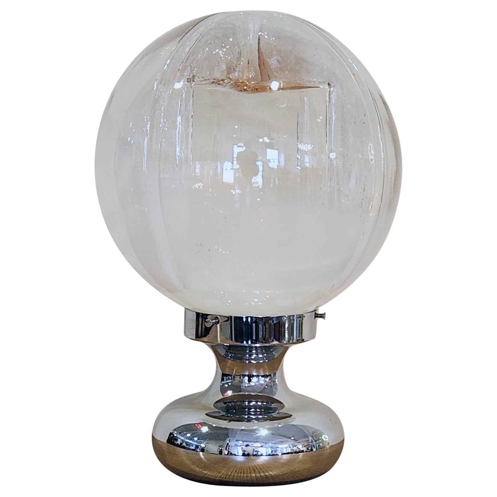 Lampe de bureau sphérique en verre soufflé à la main Mazzega Murano en vente