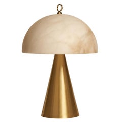 Zeitgenössische italienische Tischlampe „Funghetto“ mit Alabaster-Lampenschirm aus satiniertem Messing