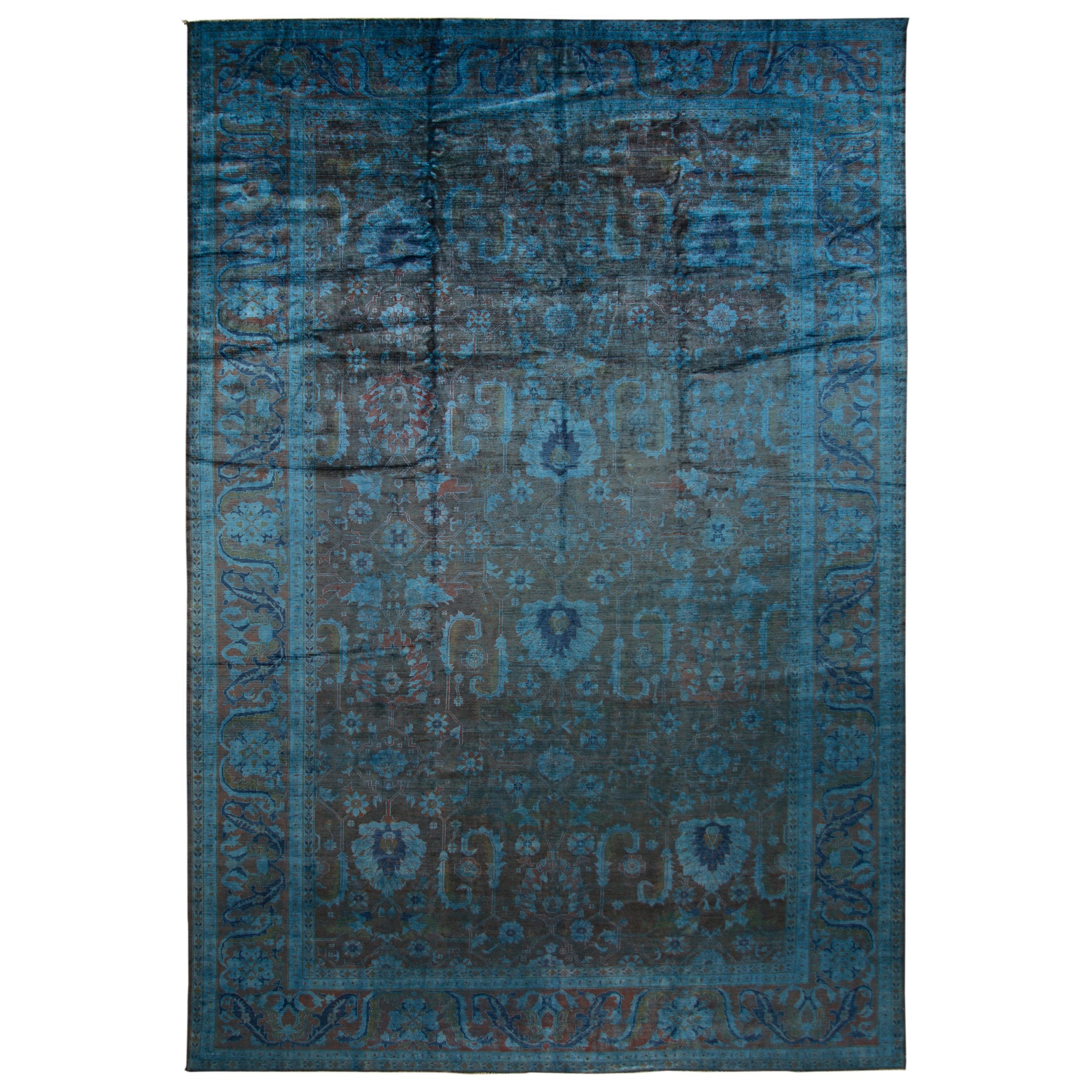Moderner persischer handgefertigter Overdyed-Wollteppich in Grau & Blau im Angebot