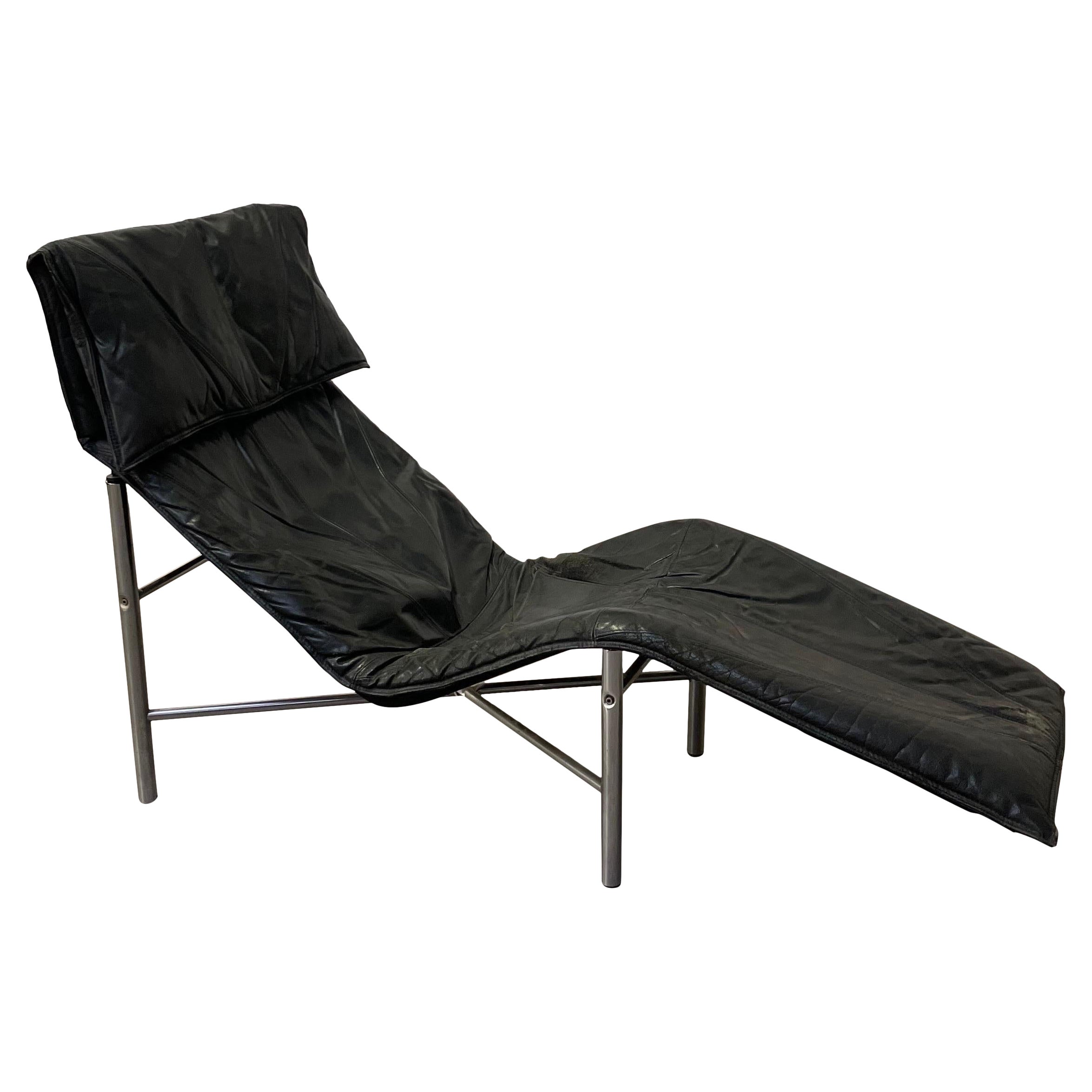 Black Leather ‘Skye’ Chaise Longue by Tord Björklund, Ikea Sweden, 1970s For Sale
