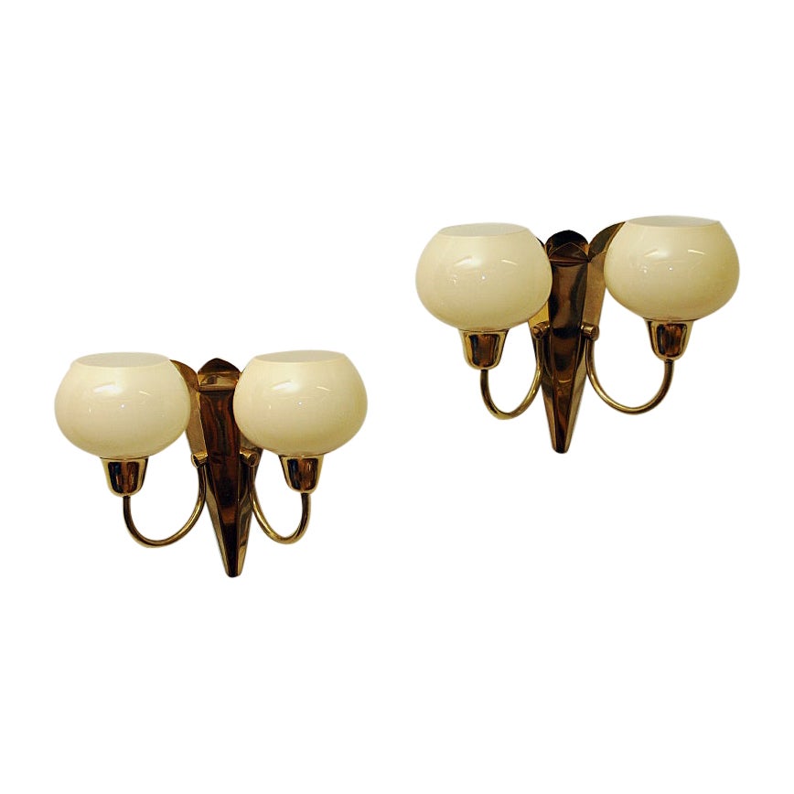 Vintage Pair of Norwegian Brass and Glass Wall Lamps by Br Sæther, 1940s For Sale