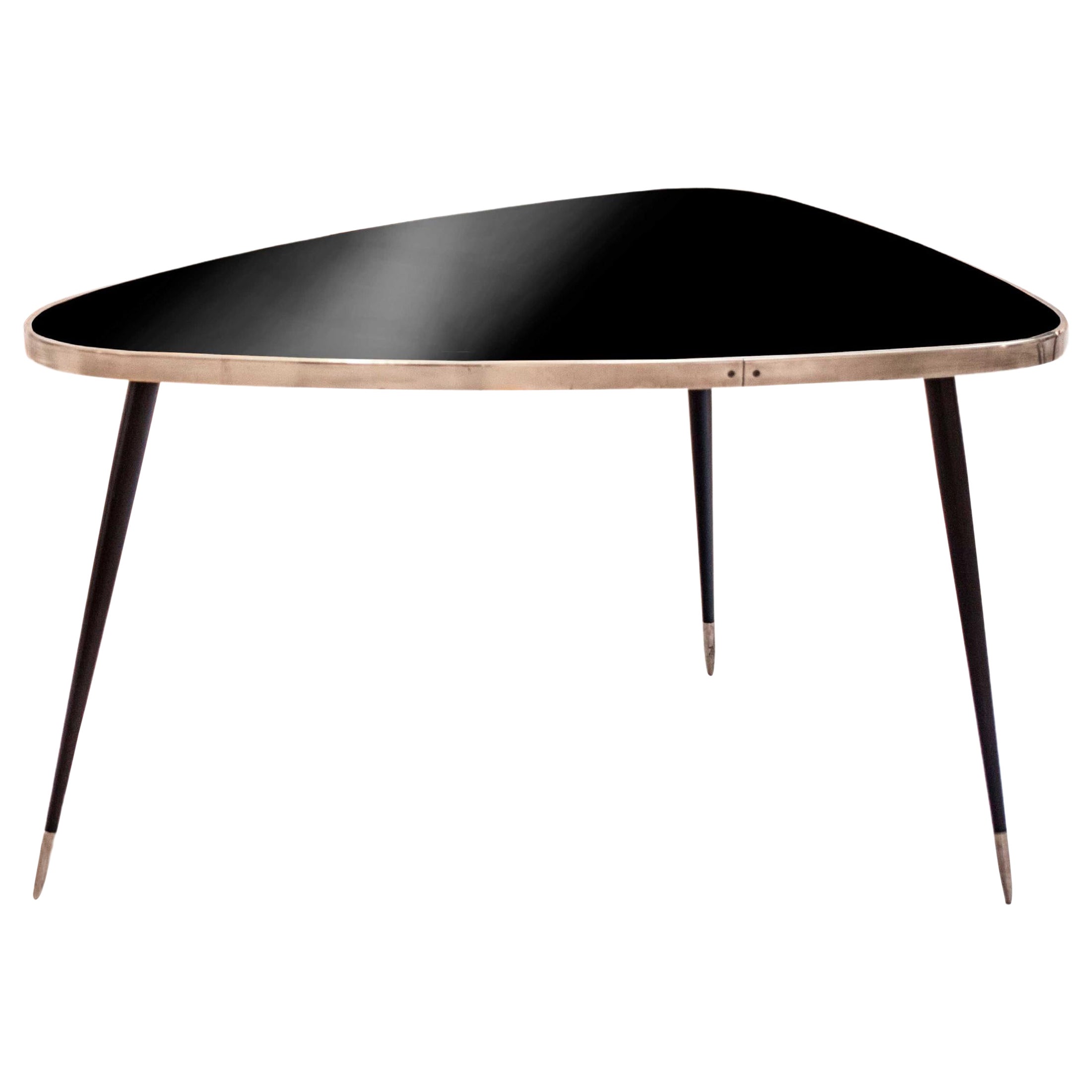 Table d'appoint artisanale en acier de forme organique Contour 5 couleurs, plateau moyen de 2 hauteurs