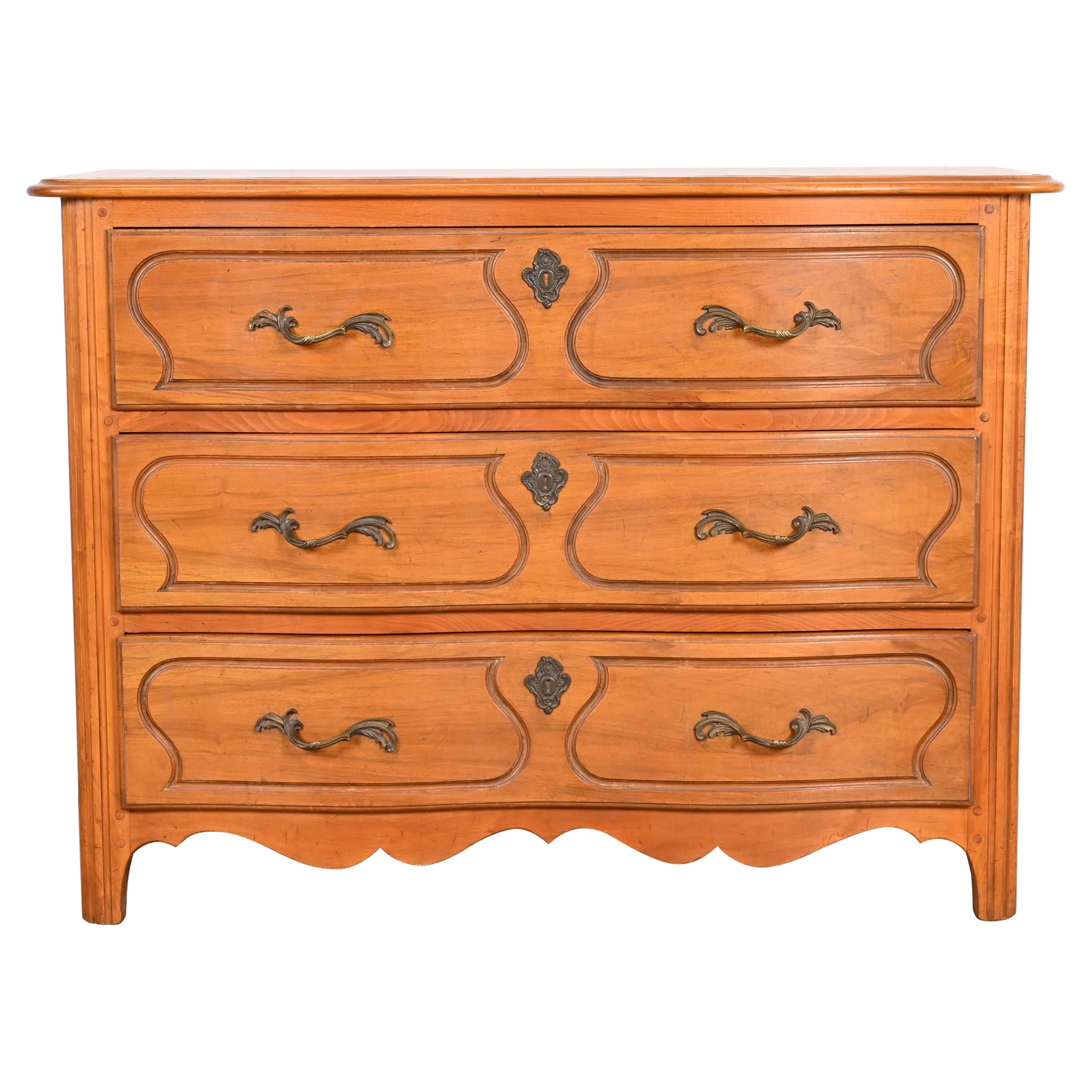 Baker Furniture French Provincial Louis XV Maple Chest of Drawers, circa 1940s For Sale