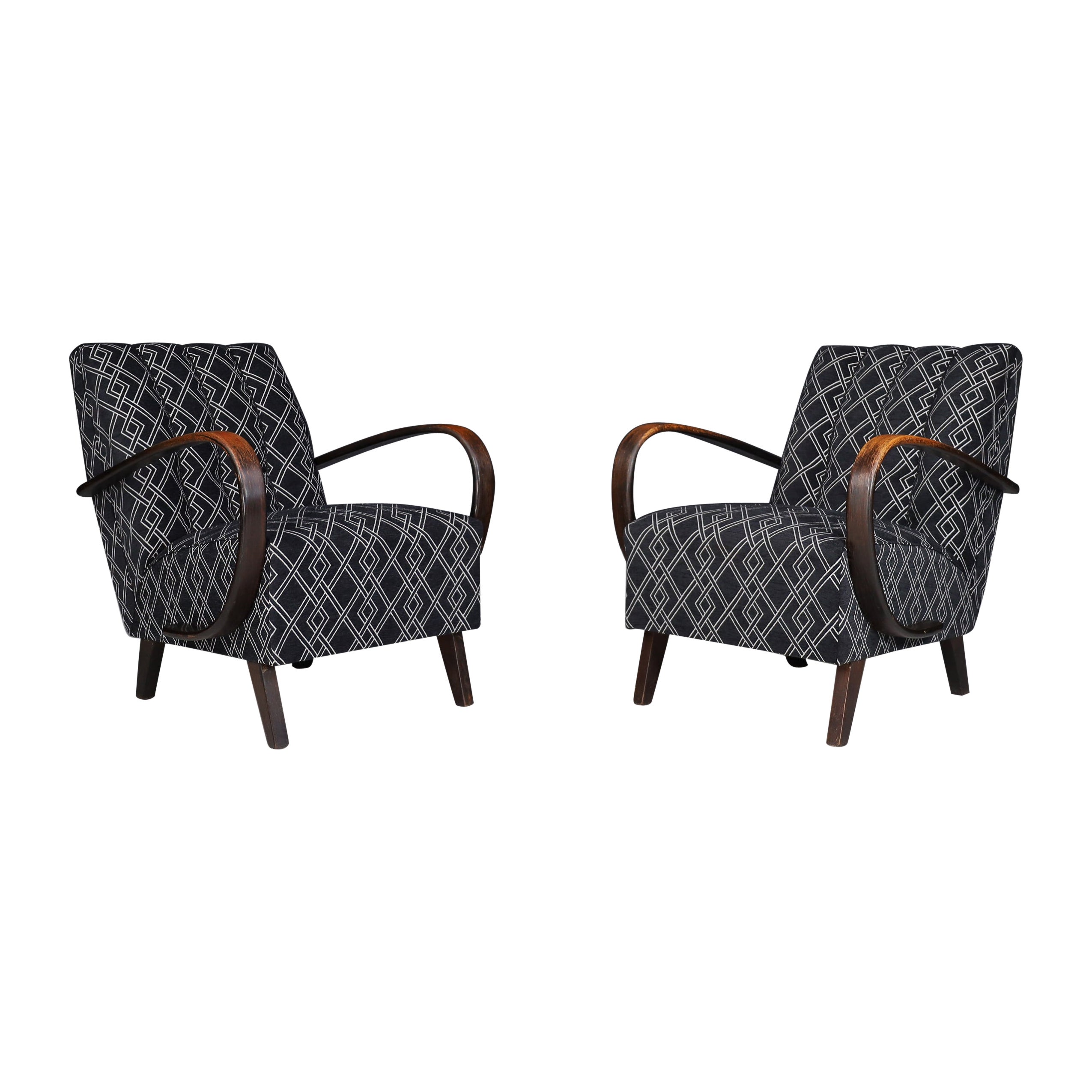 Jindrich Halabala Re-Upholstered Patinated Bentwood Lounge Chairs, 1940s For Sale