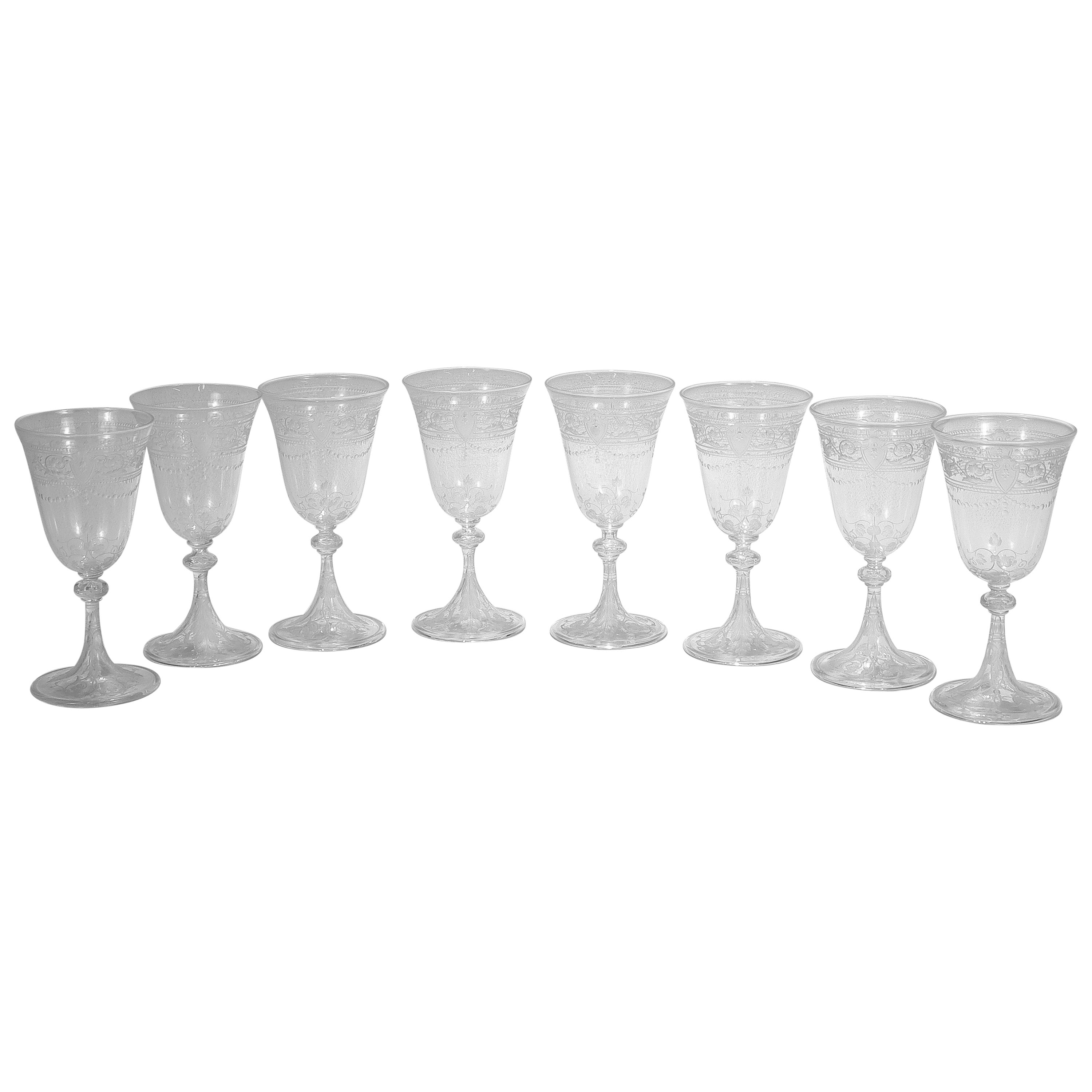 Set von 8 antiken Weingläsern aus geätztem und graviertem Glas mit Stourbridge-Muster