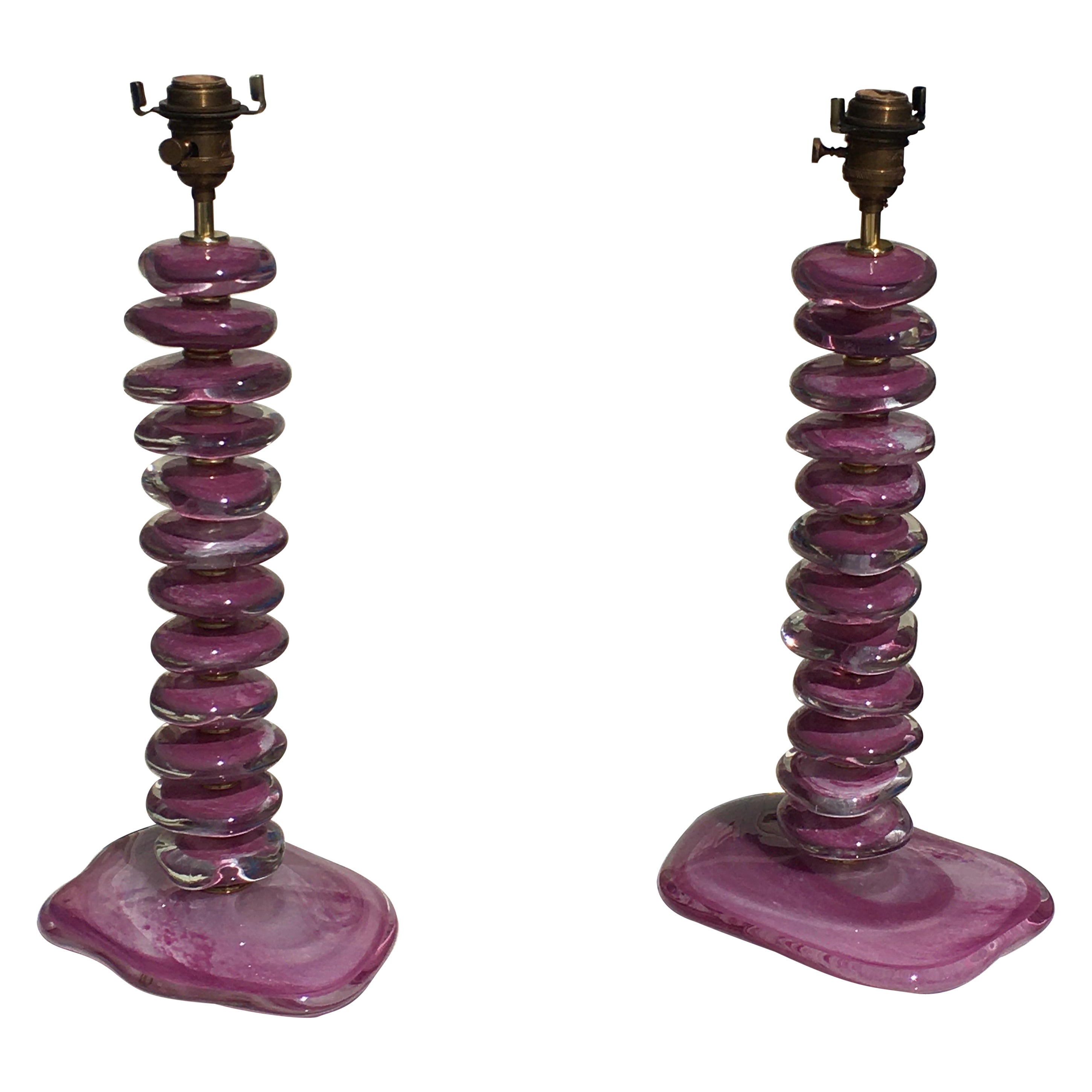 Paire de lampes de bureau modernes en verre de Murano soufflé à la main violet/violet signées
