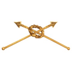 Decorazione da parete in legno patinato e dorato del XIX secolo di San Valentino