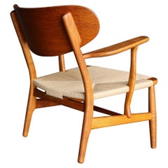 Hans J. Wegner CH22 Lounge Chair for Carl Hansen & Søn, Denmark, circa 1951 
