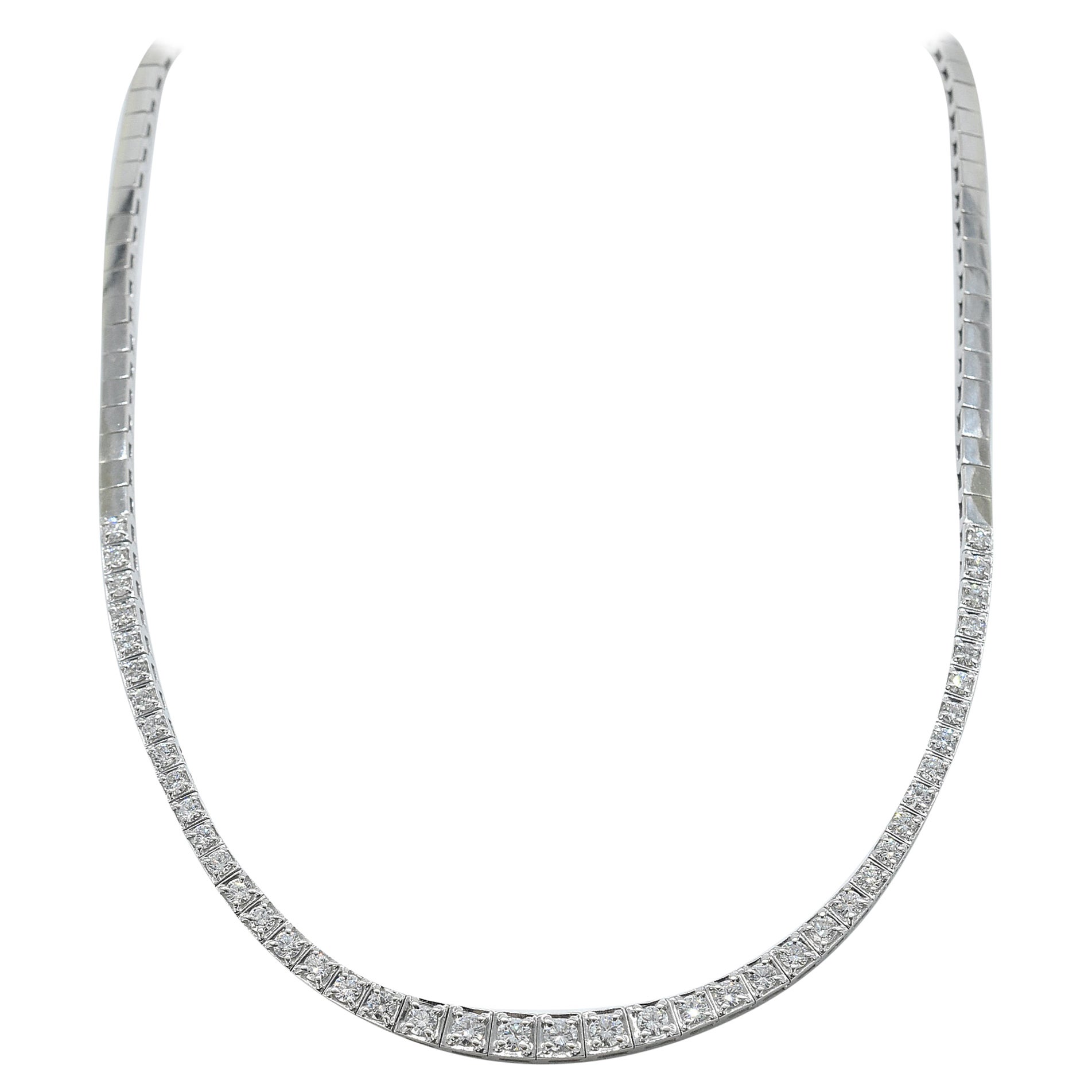 4.05cttw Diamond and White Gold Necklace For Sale