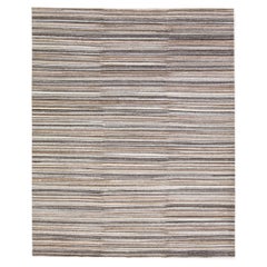 Moderner handgefertigter Apadana's Groove Teppich aus braunem Bambus/Seide mit Streifenmotiv