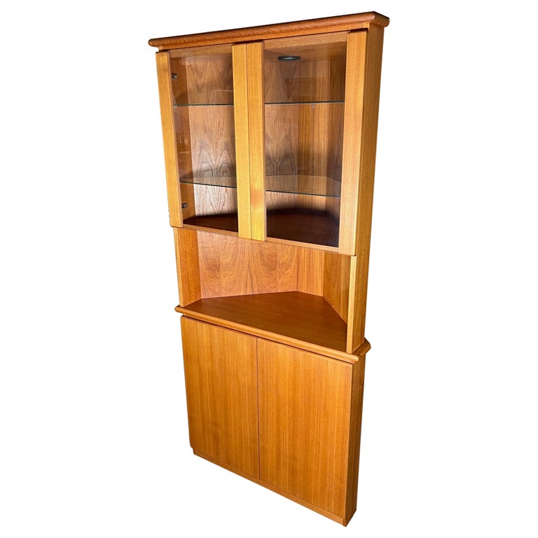 Mid Century Danish Modern Teak Corner Display For Sale at 1stDibs