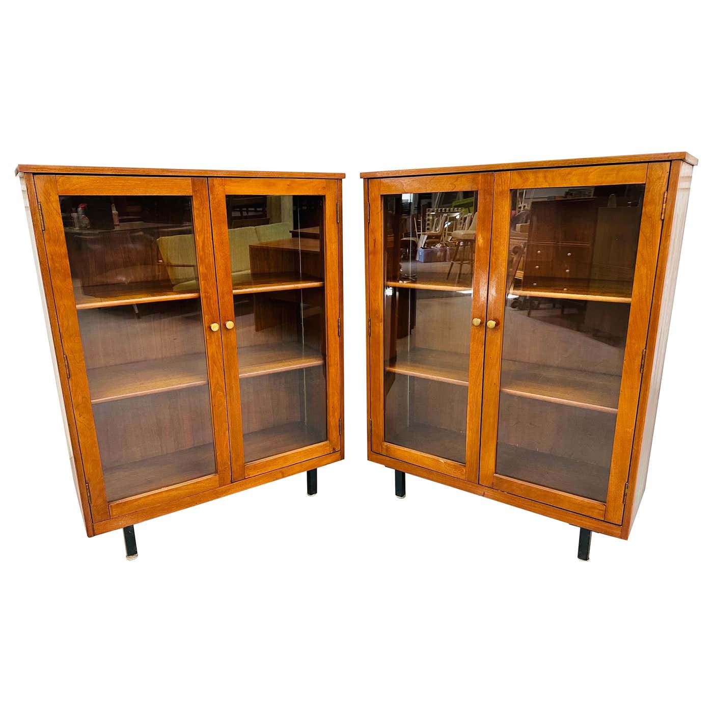 Mid-Century Modern Walnut Bookcases, Set of 2 at 1stDibs