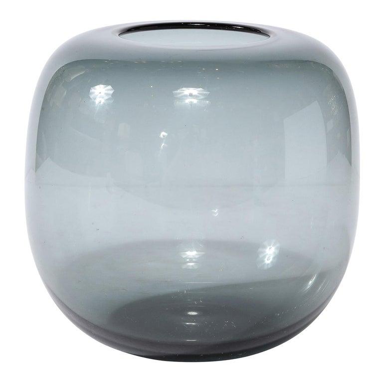 1950s Scandinavian Mid-Century Modern Smoked Holmegaard Art Glass Bowl For  Sale at 1stDibs