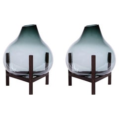 Set aus 2 runden, quadratischen, grauen, dreieckigen Vasen von Studio Thier & Van Daalen