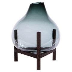 Quadratische, dreieckige Vase in Grau von Studio Thier & van Daalen