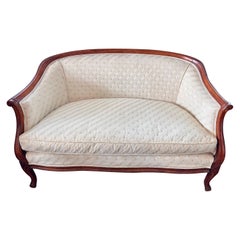 Canapé Loveseat ancien Louis XVI en acajou tapissé