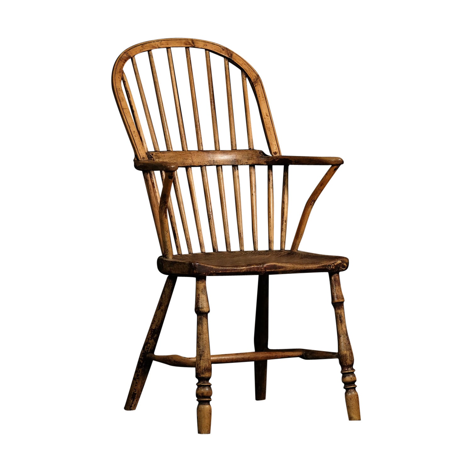 English Elm and Oak Low Back Windsor / Captain's Chair, Early 19th Century For Sale at 1stDibs