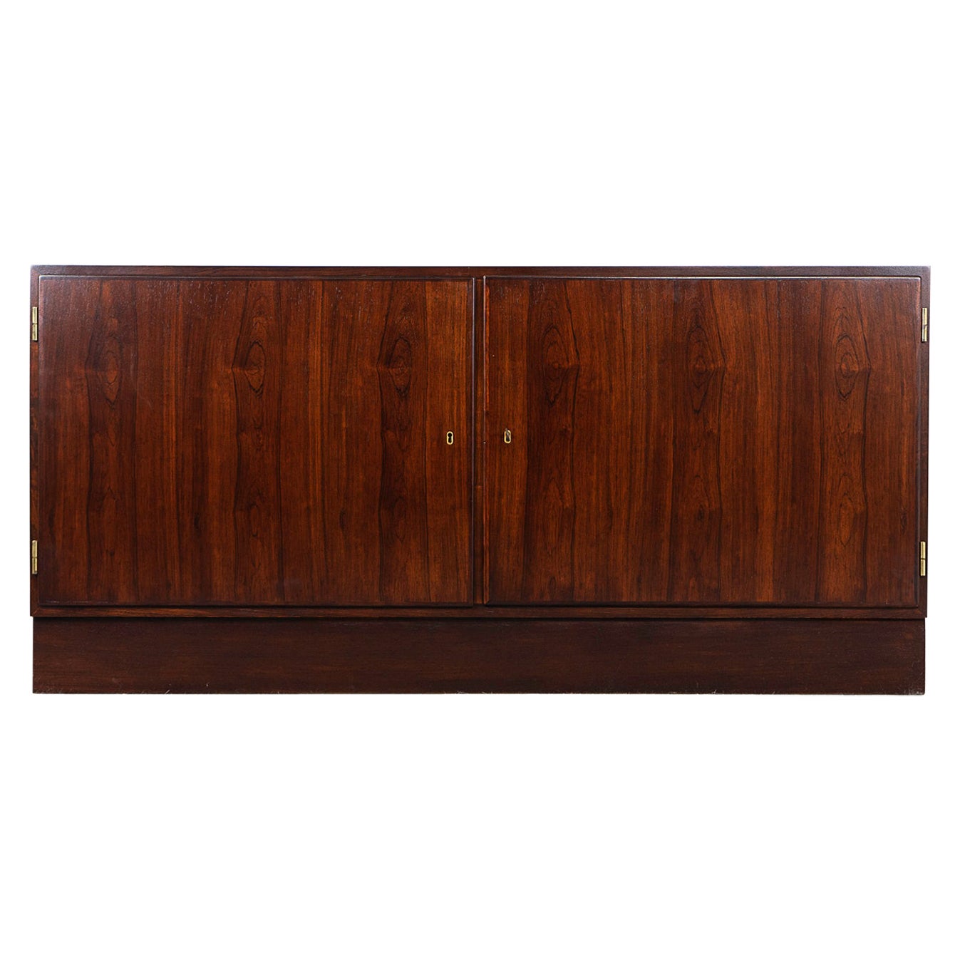 Danish Modern Rosewood Sideboard by Hundevad For Sale