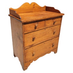 19th Century New England Small Chest of Drawers