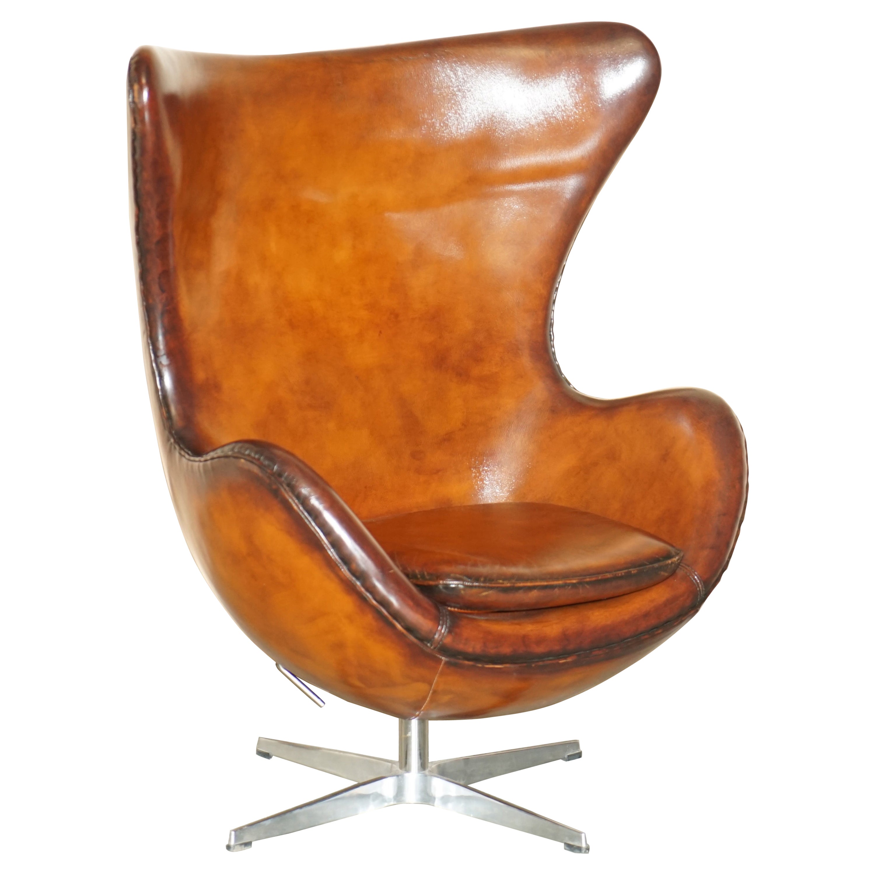 Chaise vintage entièrement restaurée de style Fritz Hansen en cuir Brown Whisky