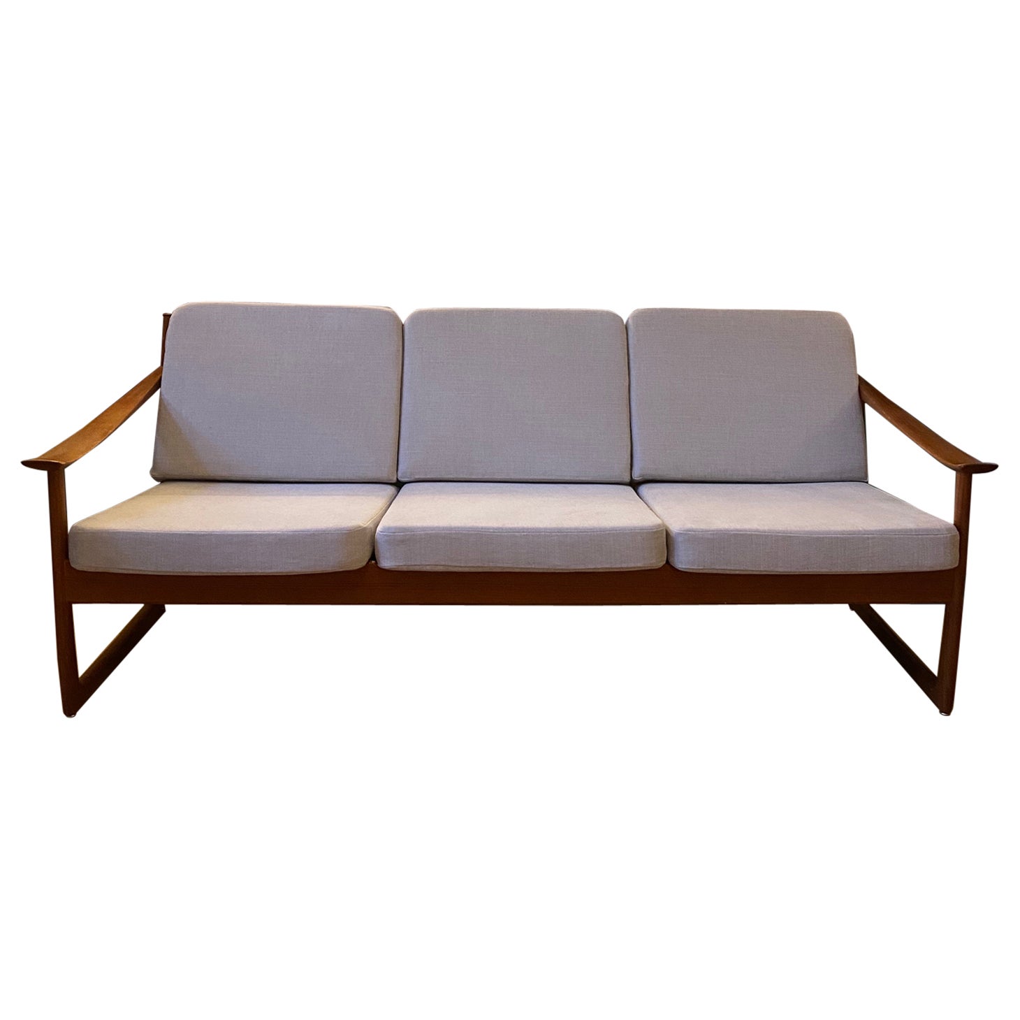 Midcentury Teak Sofa by Peter Hvidt for France & Søn For Sale