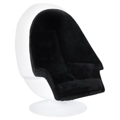 American Space Age Fiberglass "Egg" Swivel Chair