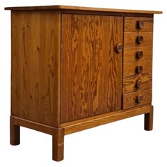 Aino Aalto, Very Rare Pine Cabinet for Artek, 1940s'