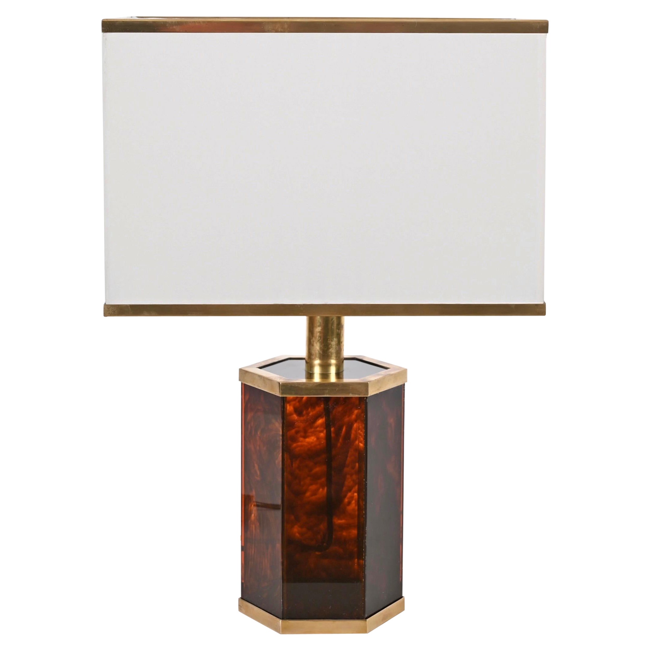 Willy Rizzo, Italian Table Lamp in Tortoiseshell Effect Lucite and Brass, 1970s For Sale