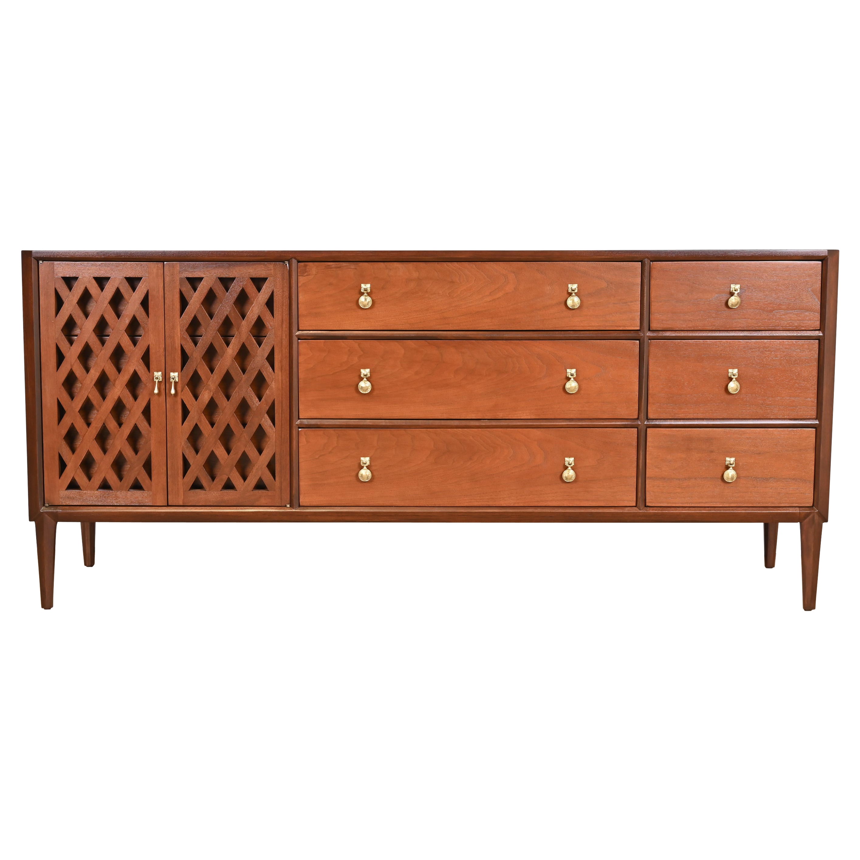 John Stuart Mid-Century Modern Triple Dresser or Credenza en noyer, Refinished