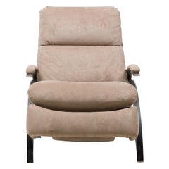 Milo Baughman American Chrome Recliner Armchair in Taupe Suede Upholstery