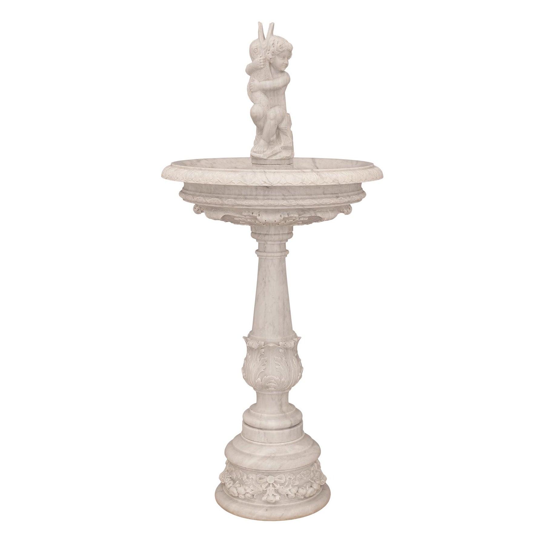 Italian 19th Century White Carrara Marble Fountain For Sale