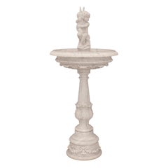 Fuente italiana de mármol blanco de Carrara del siglo XIX