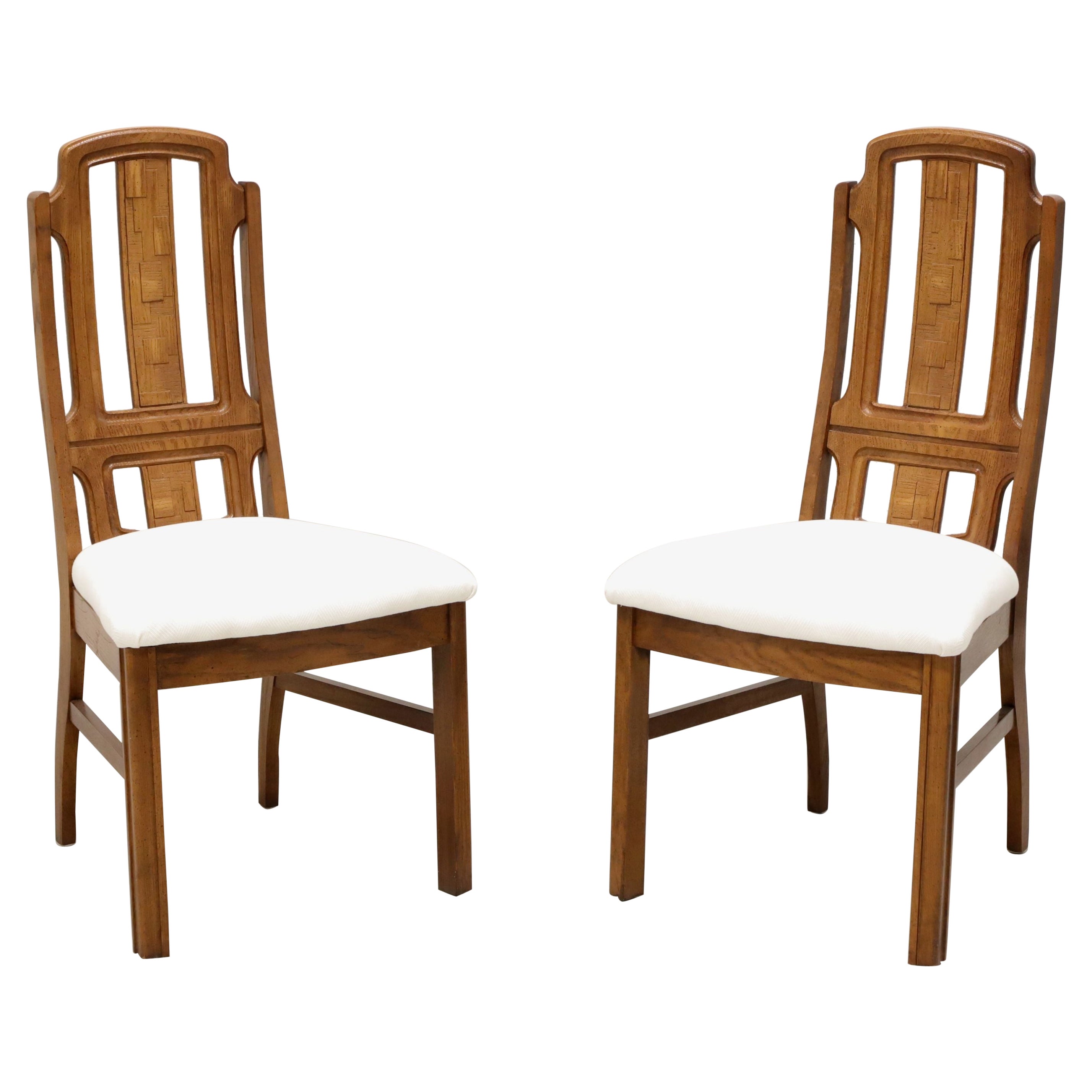 BROYHILL PREMIER Mid 20th Century Oak Brutalist Style Dining Side Chairs -Pair B For Sale