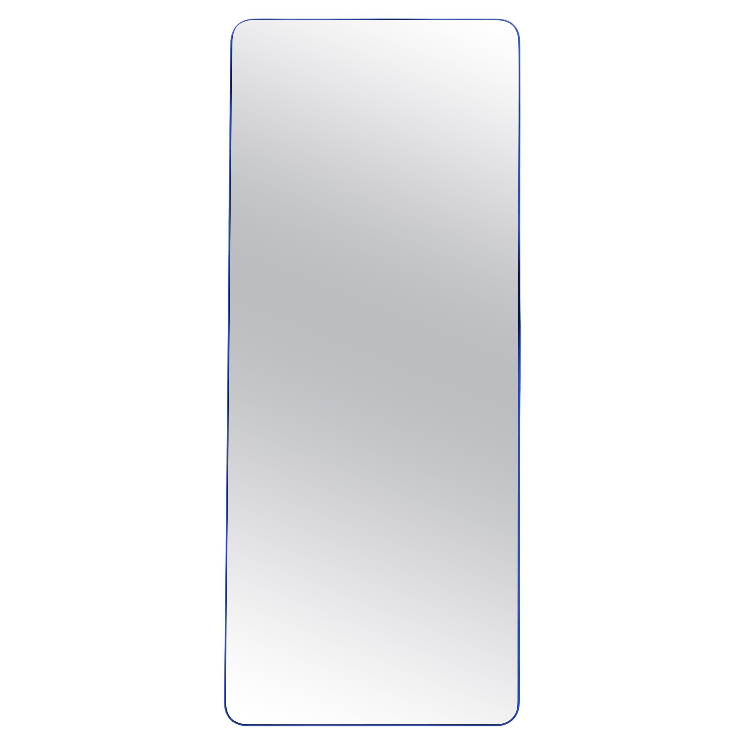 Miroir contemporain 'Loveself 05' par Oitoproducts, cadre bleu