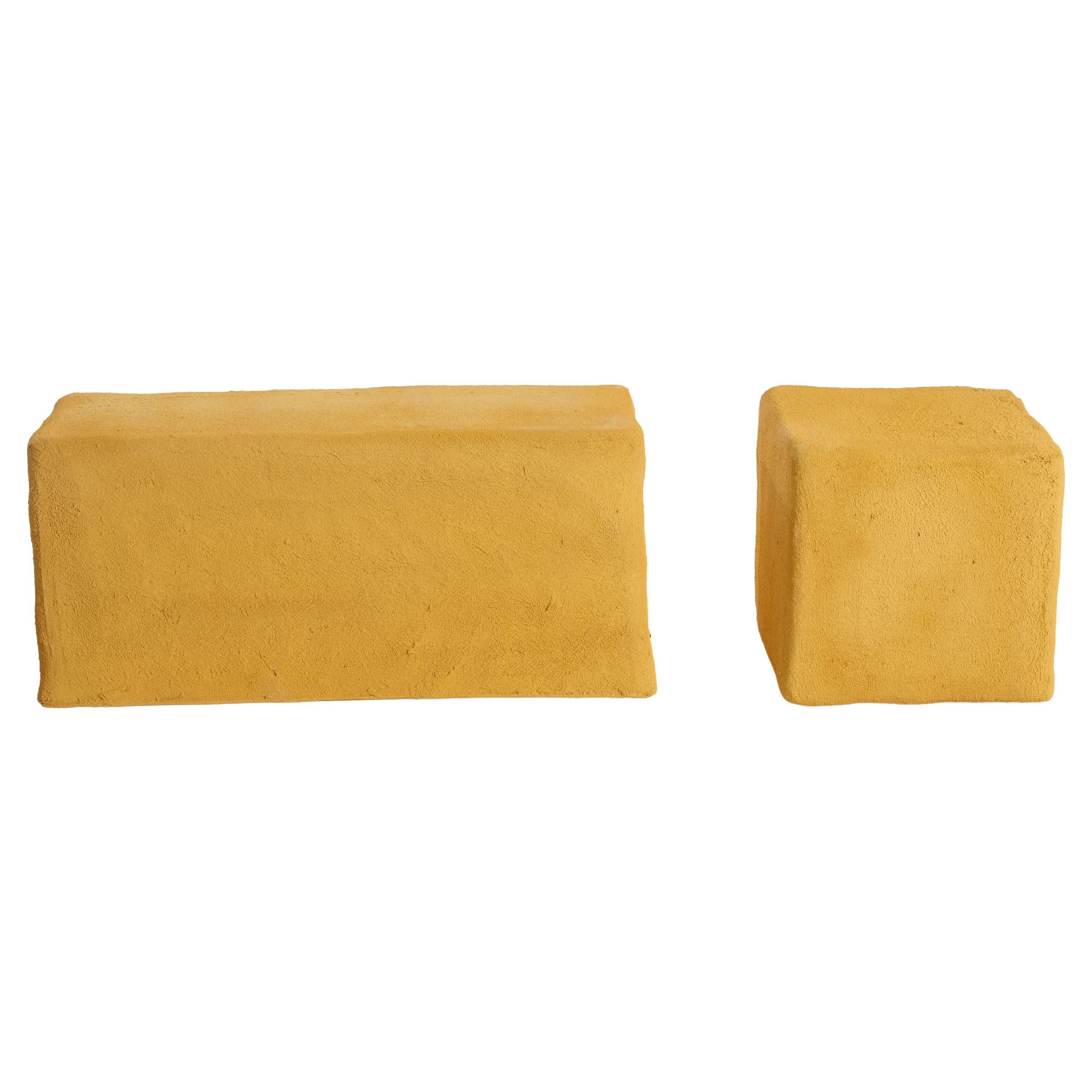 TITI 01 Skulpturaler Hocker aus gelbem Beton für alle Wetterlagen von Mary-Lynn & Carlo (Moderne) im Angebot